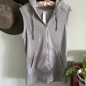 Lorna Jane Active sleeveless hoodie